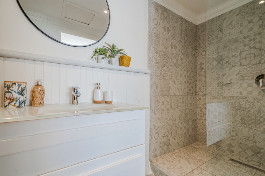 4 Bedroom Property for Sale in Simons Kloof Western Cape